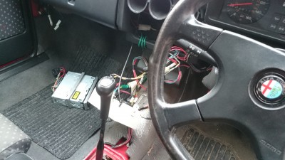 DSC_0539.JPG (3.41 MiB) Viewed 29739 times Even the hand brake had to come off to get the centre consul out