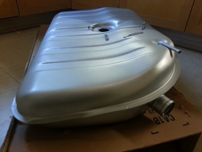 Alfa 33 fuel tank pic 1.jpg